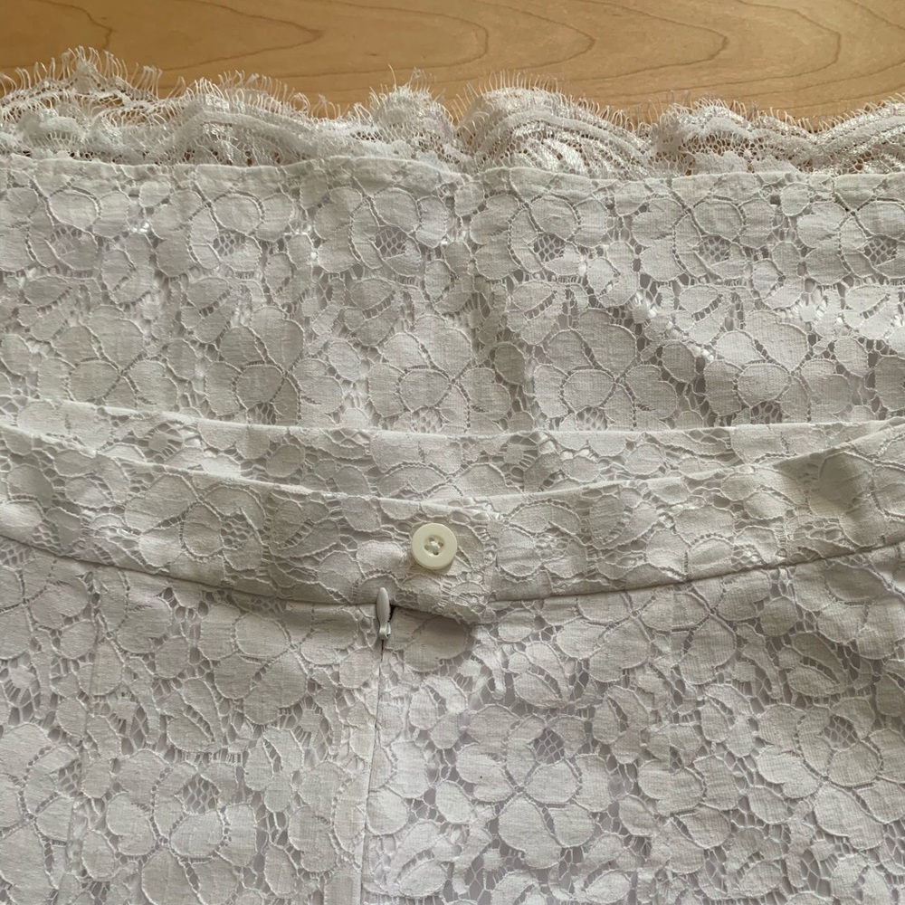 White Lace Mini Skirt - Sz Small - Picture 4 of 5